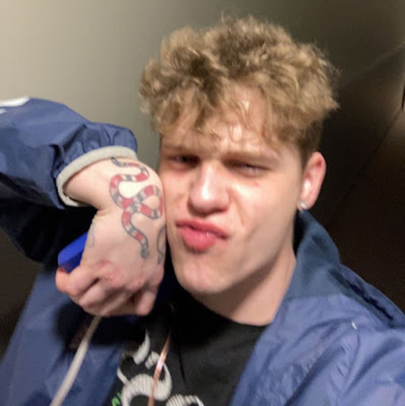 Meet your Posher, Jordan - Picture 1 of 1